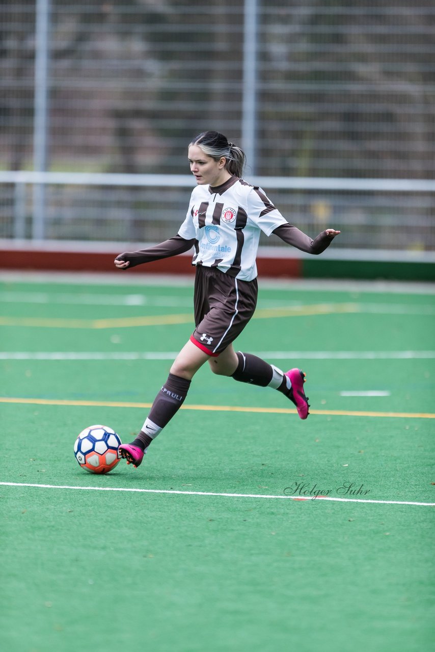 Bild 243 - wBJ VfL Pinneberg - St. Pauli : Ergebnis: 7:0 (Abbruch)